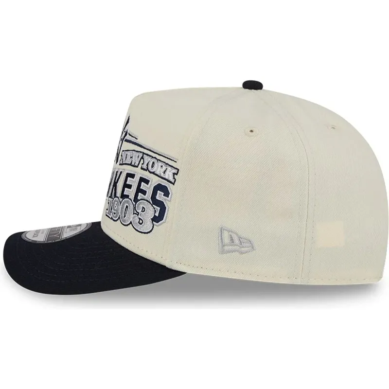 buet-beige-og-marinebla-snapback-kasket-9fifty-a-frame-classic-fra-new-york-yankees-mlb-fra-new-era