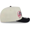 buet-beige-og-marinebla-snapback-kasket-9fifty-a-frame-classic-fra-new-york-yankees-mlb-fra-new-era