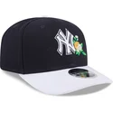 petten-gebogen-marineblauw-snapback-9seventy-stretch-snap-flower-van-new-york-yankees-mlb-van-new-era