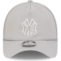 gra-trucker-kasket-med-grat-logo-9forty-apex-batting-practice-fra-new-york-yankees-mlb-fra-new-era