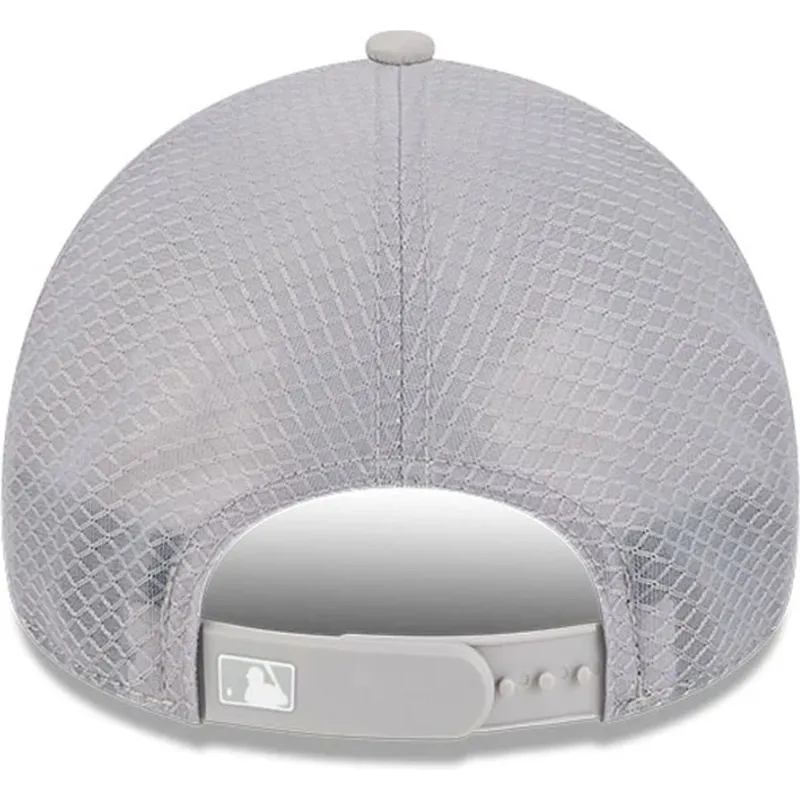 cappellino-trucker-grigio-con-logo-grigio-9forty-apex-batting-practice-dei-new-york-yankees-mlb-di-new-era