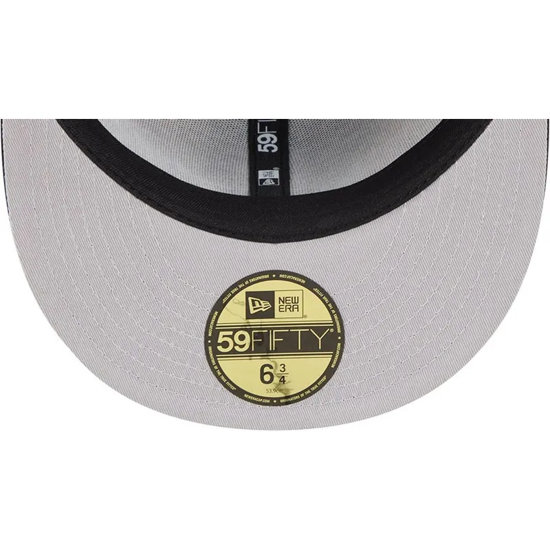 petten-plat-zwart-fitted-59fifty-all-over-van-nba-van-new-era