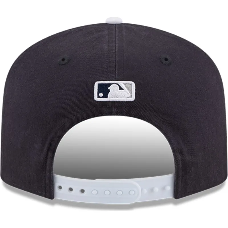 petten-gebogen-marineblauw-snapback-19twenty-spring-training-van-new-york-yankees-mlb-van-new-era