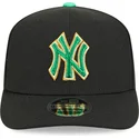cappellino-curvo-nero-snapback-9seventy-stretch-snap-saint-patrick-s-day-dei-new-york-yankees-mlb-di-new-era