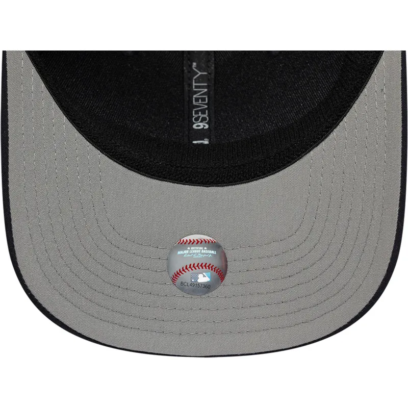 marineblaue-trucker-kappe-9seventy-stretch-snap-circle-spring-training-der-new-york-yankees-mlb-von-new-era