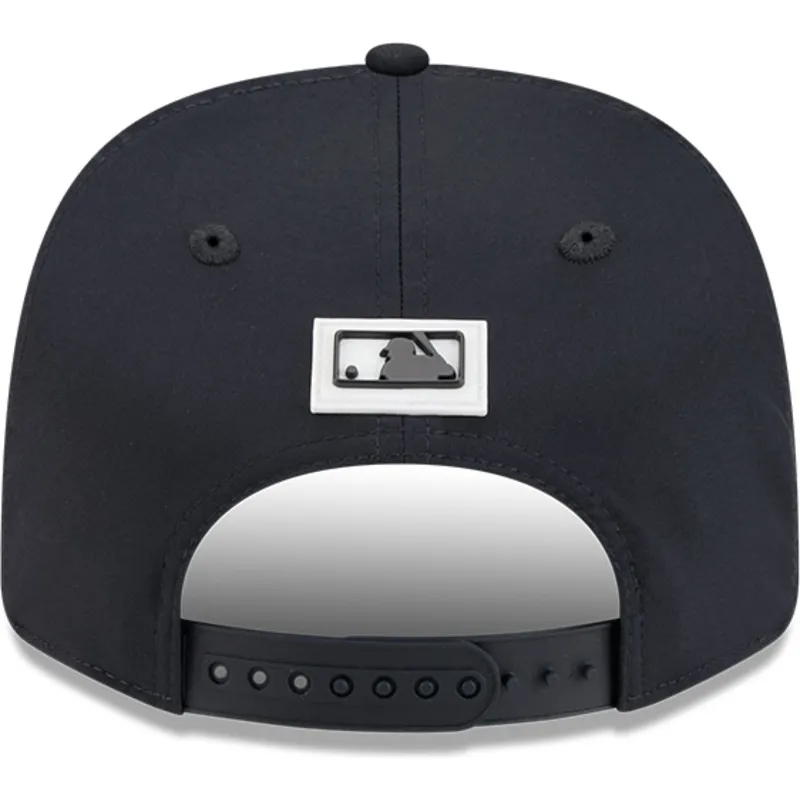 petten-gebogen-marineblauw-snapback-9seventy-stretch-snap-clubhouse-van-new-york-yankees-mlb-van-new-era