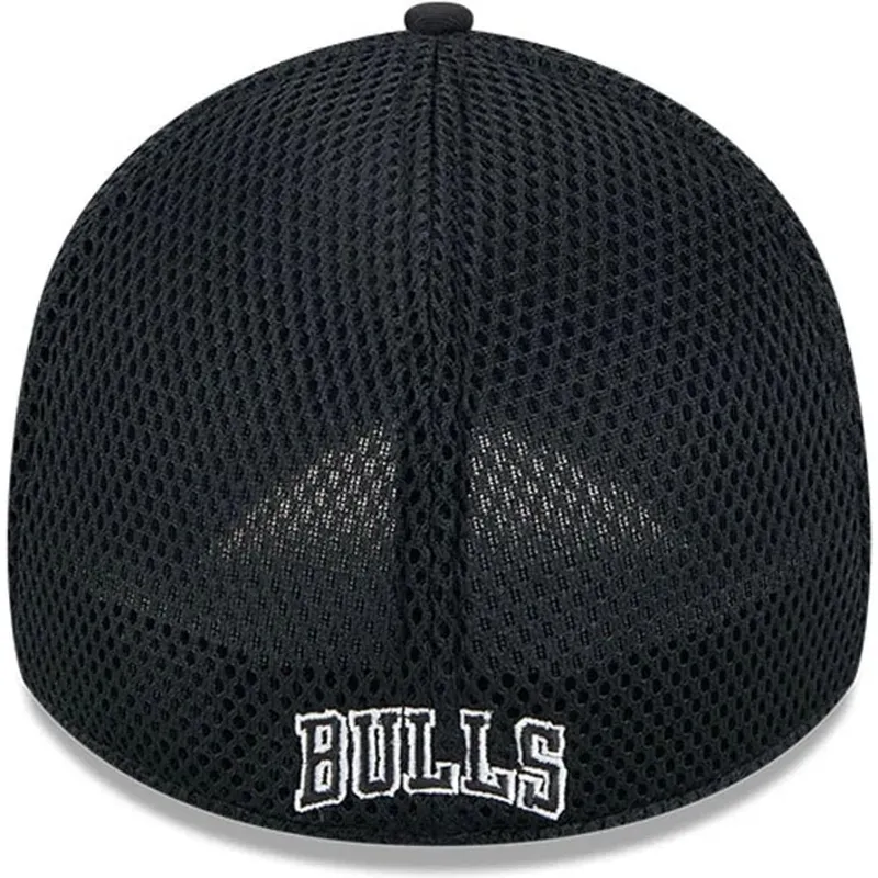 petten-gebogen-zwart-aangepast-39thirty-evergreen-neo-van-chicago-bulls-nba-van-new-era