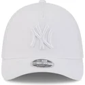 hvid-buet-kasket-justerbar-med-hvidt-logo-39thirty-m-crown-a-frame-fra-new-york-yankees-mlb-fra-new-era