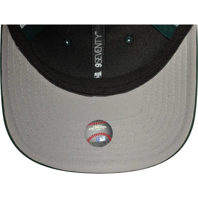 cappellino-trucker-verde-9seventy-stretch-snap-evergreen-di-oakland-athletics-mlb-di-new-era