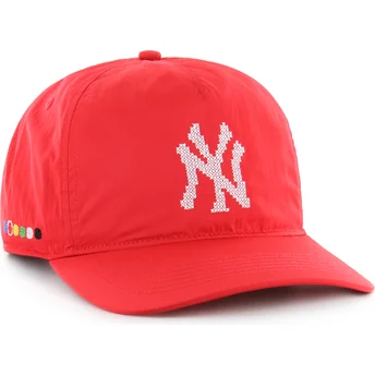 Petten gebogen rood snapback Hitch LC Eight Bit Hero van New York Yankees MLB van 47 Brand