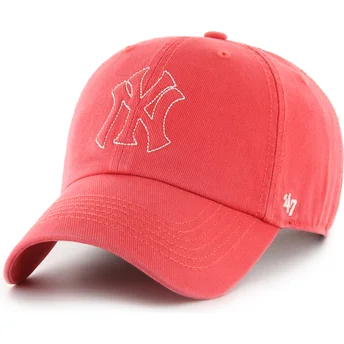 Petten gebogen rood verstelbaar Clean Up Trailer van New York Yankees MLB van 47 Brand