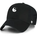 cappellino-curvo-nero-regolabile-yin-yang-smiley-clean-up-base-runner-icon-di-47-brand
