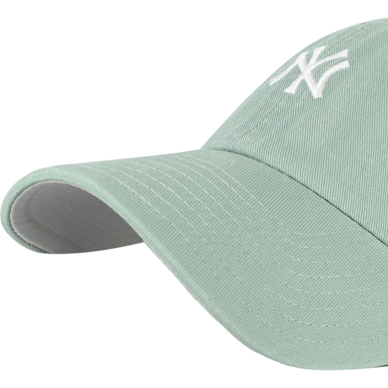 casquette-courbee-verte-ajustable-clean-up-base-runner-new-york-yankees-mlb-47-brand