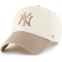 petten-gebogen-beige-verstelbaar-clean-up-two-tone-no-loop-label-van-new-york-yankees-mlb-van-47-brand