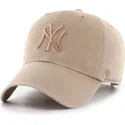 casquette-courbee-marron-ajustable-avec-logo-marron-clean-up-no-loop-label-new-york-yankees-mlb-47-brand