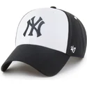 czarna-i-biala-czapka-z-daszkiem-snapback-mvp-replica-sure-shot-new-york-yankees-mlb-od-47-brand