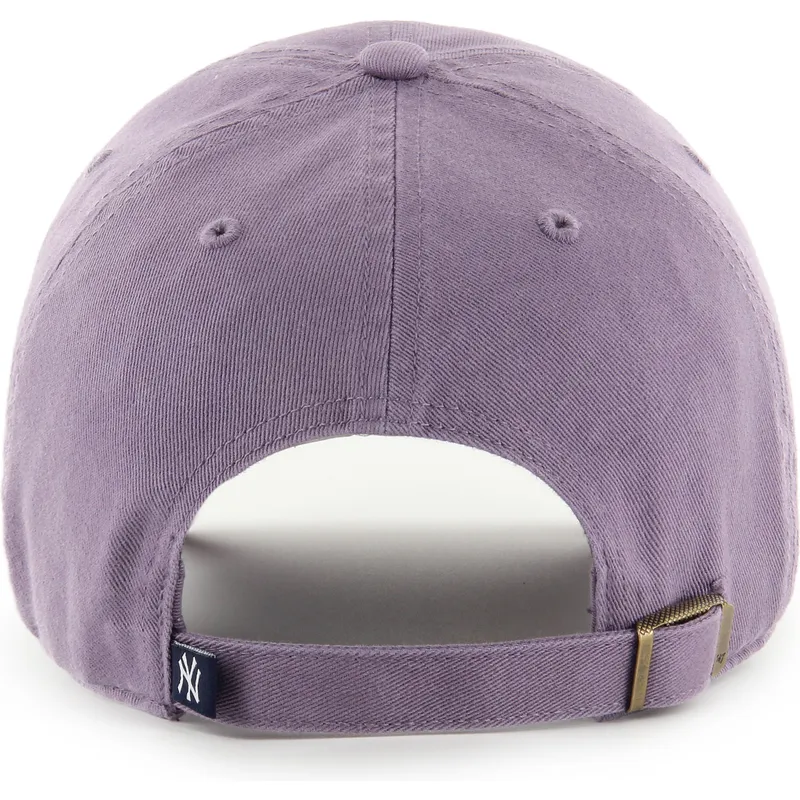 violette-verstellbare-curved-cap-mit-violettem-logo-clean-up-iris-der-new-york-yankees-mlb-von-47-brand