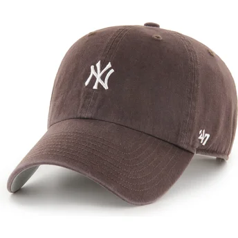 Brun justerbar buet kasket Clean Up Base Runner Mini Logo fra New York Yankees MLB af 47 Brand