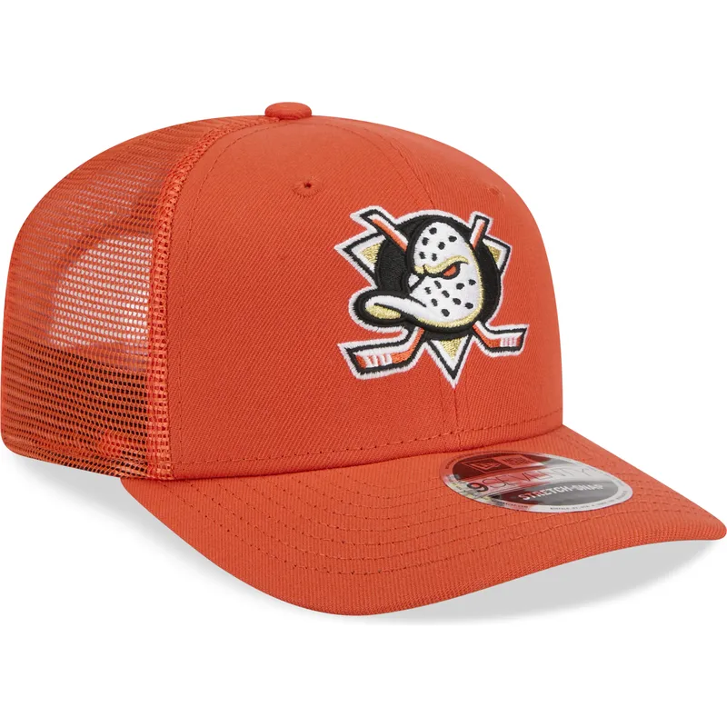 orangefarbene-trucker-mutze-9seventy-stretch-snap-evergreen-der-anaheim-ducks-nhl-von-new-era