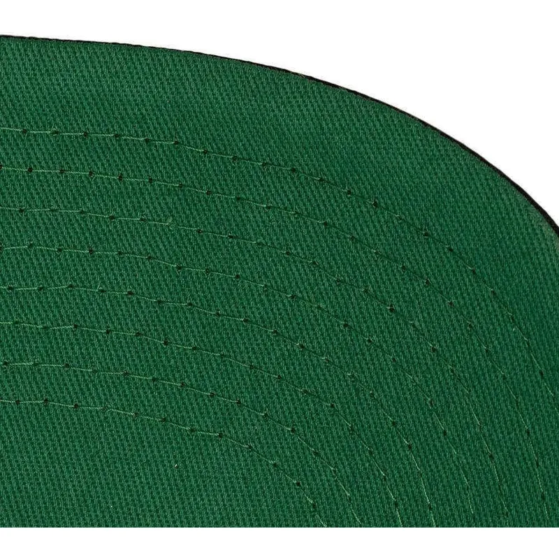 sort-curved-snapback-kasket-busted-pro-fra-chicago-bulls-nba-fra-mitchell-ness