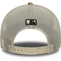 trucker-9forty-m-crown-a-frame-leopard-new-york-yankees-mlb-new-era