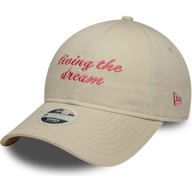 petten-gebogen-beige-verstelbare-band-9twenty-living-the-dream-slogan-van-new-era