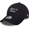 marineblaue-gebogene-verstellbare-damenkappe-9twenty-aspire-to-retire-slogan-von-new-era