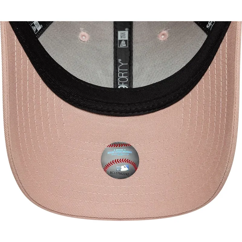cappellino-curvo-rosa-regolabile-con-logo-rosa-da-donna-9forty-league-essential-dei-new-york-yankees-mlb-di-new-era