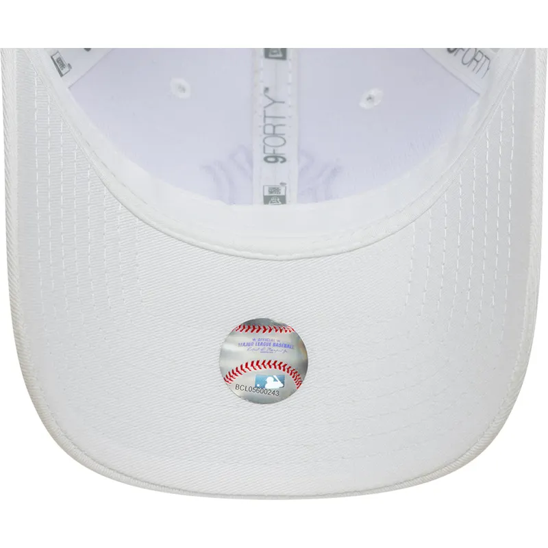 petten-gebogen-wit-verstelbare-band-9forty-league-essential-van-new-york-yankees-mlb-van-new-era