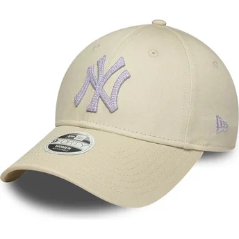 New Era Curved Brim Women 9FORTY Metallic New York Yankees MLB Beige Adjustable Cap
