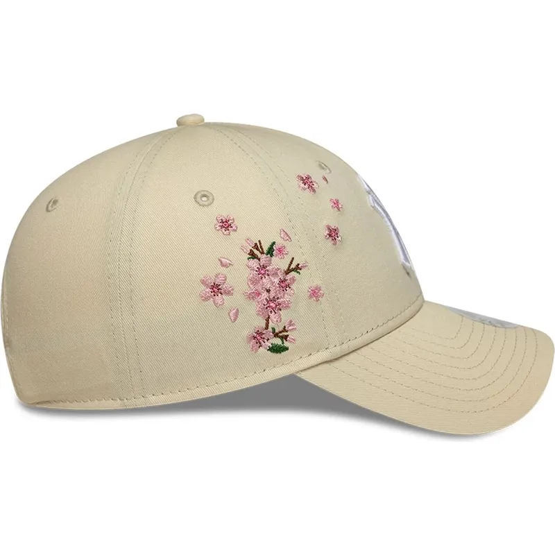 cappellino-curvo-beige-regolabile-da-donna-9forty-floral-icon-side-dei-new-york-yankees-mlb-di-new-era