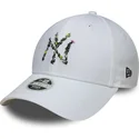 vit-justerbar-kurvad-keps-for-dam-9forty-floral-infill-fran-new-york-yankees-mlb-av-new-era