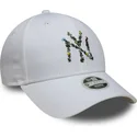 petten-gebogen-wit-verstelbare-band-9forty-floral-infill-van-new-york-yankees-mlb-van-new-era