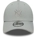 graue-gebogene-verstellbare-kappe-39thirty-stretch-mesh-der-new-york-yankees-mlb-von-new-era