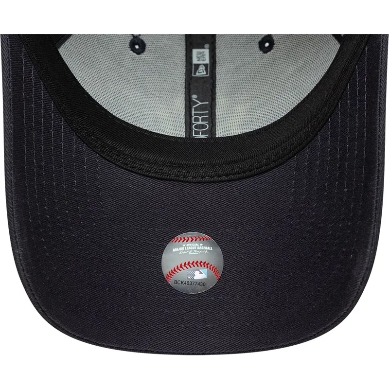 petten-gebogen-marineblauw-verstelbare-band-9forty-league-essential-van-new-york-yankees-mlb-van-new-era petten-gebogen-marineblauw-verstelbare-band-9forty-league-essential-van-new-york-yankees-mlb-van-new-era