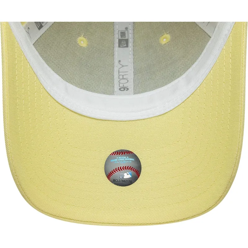petten-gebogen-geel-verstelbare-band-9forty-team-outline-van-los-angeles-dodgers-mlb-van-new-era