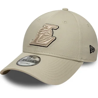 Petten gebogen beige verstelbare band 9FORTY Team Outline van Los Angeles Lakers NBA van New Era