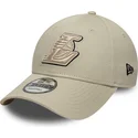 petten-gebogen-beige-verstelbare-band-9forty-team-outline-van-los-angeles-lakers-nba-van-new-era