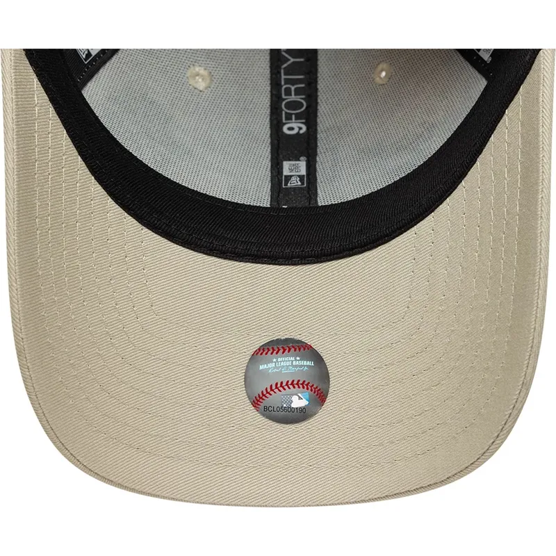 petten-gebogen-beige-verstelbare-band-9forty-city-icon-van-los-angeles-dodgers-mlb-van-new-era