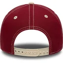 cappellino-curvo-rosso-e-beige-snapback-e-frame-city-icon-dei-chicago-bulls-nba-di-new-era