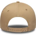 braune-gebogene-snapback-kappe-mit-schwarzem-logo-e-frame-league-essential-der-los-angeles-dodgers-mlb-von-new-era
