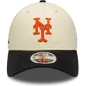 petten-gebogen-beige-snapback-9forty-m-crown-side-script-van-new-york-mets-mlb-van-new-era