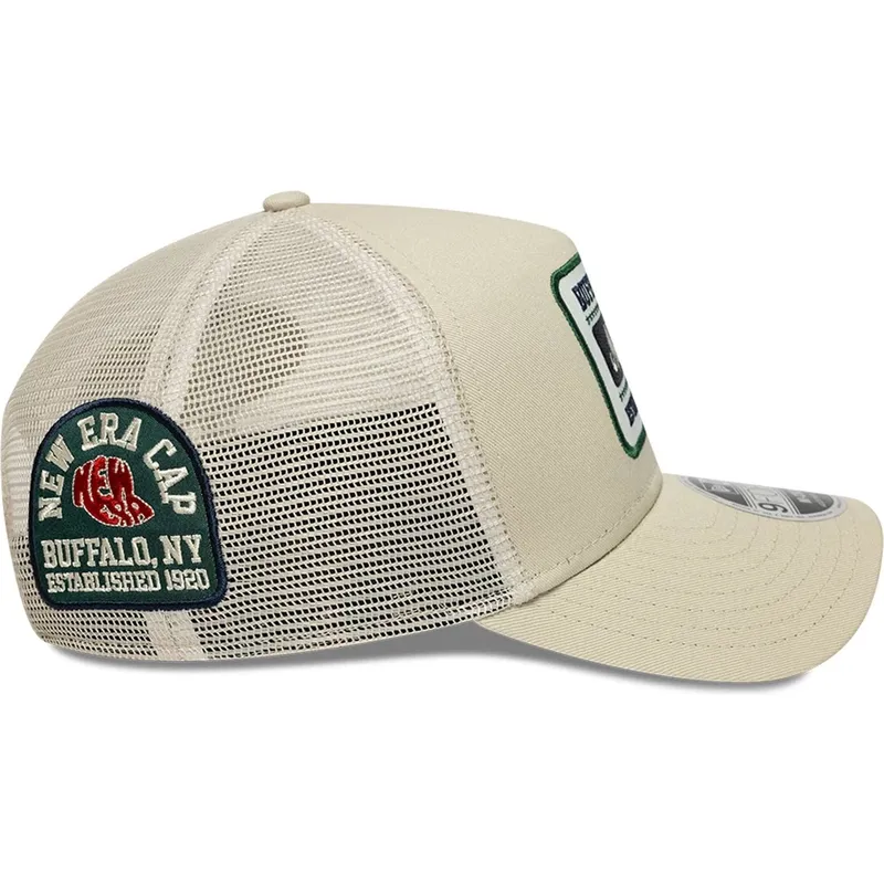 beige-trucker-keps-9forty-m-crown-a-frame-multi-patch-fran-new-era