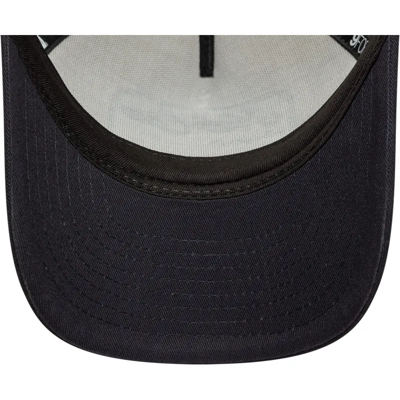 petten-gebogen-beige-snapback-9forty-m-crown-a-frame-van-new-era
