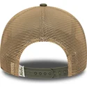 petten-gebogen-beige-snapback-9forty-m-crown-a-frame-van-new-era