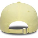 cappellino-con-visiera-curva-giallo-chiaro-regolabile-9twenty-league-essential-di-new-york-yankees-mlb-di-new-era