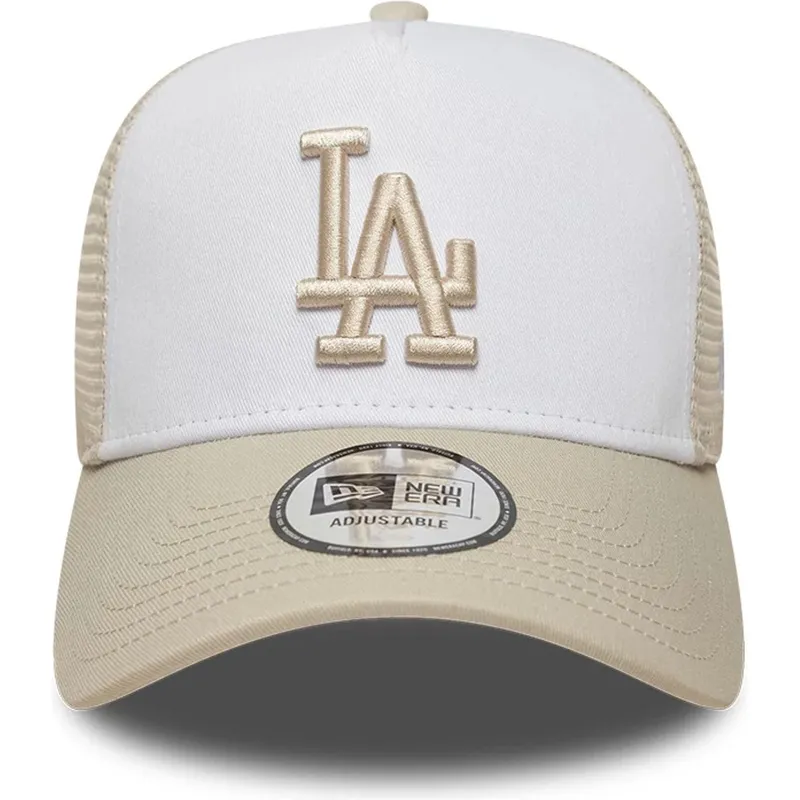 gorra-trucker-beige-y-blanca-con-logo-beige-a-frame-league-essential-de-los-angeles-dodgers-mlb-de-new-era