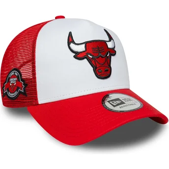 Petten gebogen rood snapback A Frame Side Patch van Chicago Bulls NBA van New Era