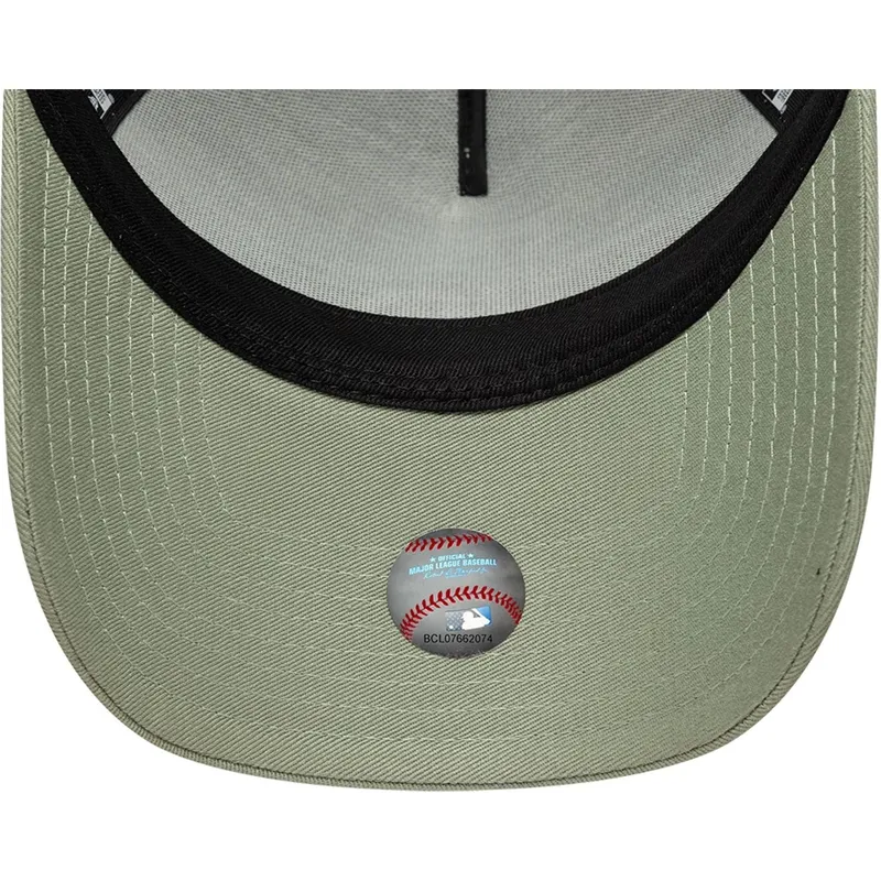 grune-trucker-kappe-mit-grunem-logo-a-frame-outline-der-los-angeles-dodgers-mlb-von-new-era