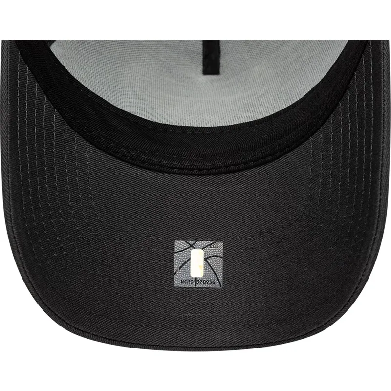 trucker-logo-a-frame-outline-chicago-bulls-nba-new-era